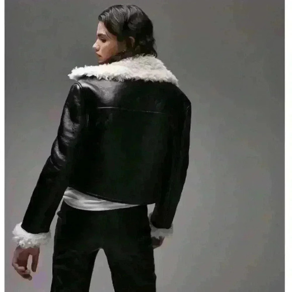NWT Topshop Women's Cropped Faux Shearling Aviator Jacket Size 4 - Picture 2 of 2